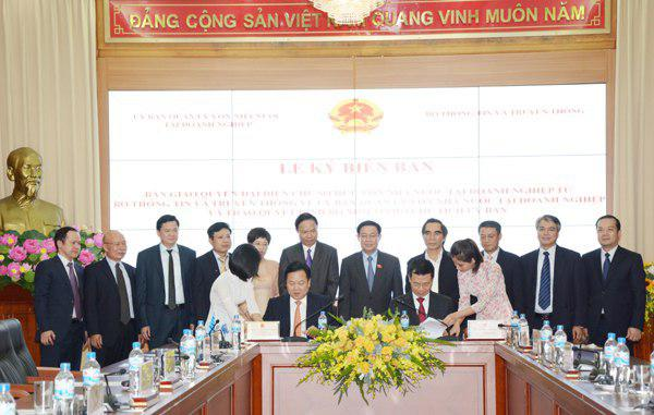 Chính thức bàn giao quyền đại diện chủ sở hữu nhà nước tại VNPT về Ủy ban Quản lý vốn Nhà nước tại doanh nghiệp